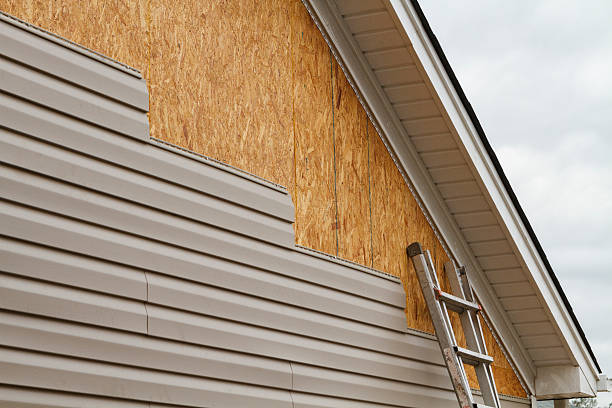 Professional Siding Inspection technician working in Furlong, PA